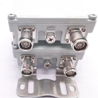 4G LTE ネットワーク用のダブルバンド低ピムコンビナー 698-960MHz 1710-2700MHz 4.3-10-F DIN-F