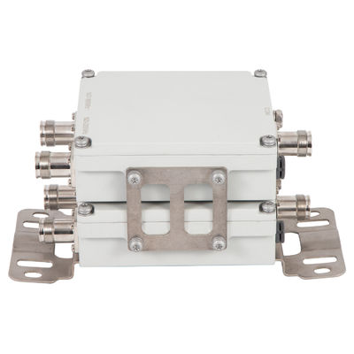 4G LTE ネットワーク用のダブルバンド低ピムコンビナー 698-960MHz 1710-2700MHz 4.3-10-F DIN-F