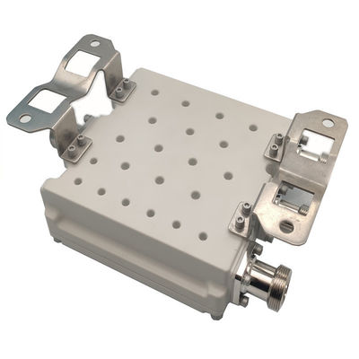 室内・室外 IP65 トライバンド コンビナー 1710-1880/1920-2170/2300-2700MHz 4.3-10-F DIN-F