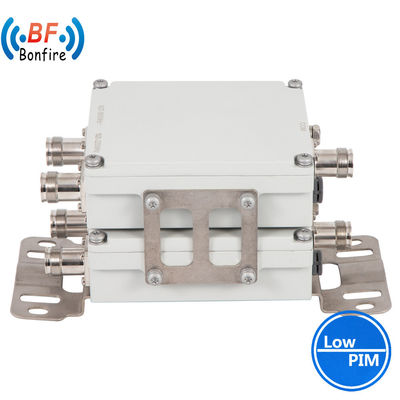 690-960/1710-1920MHz周波数帯のLow Pim ダブルバンド RF ディプレクサー コンビナー