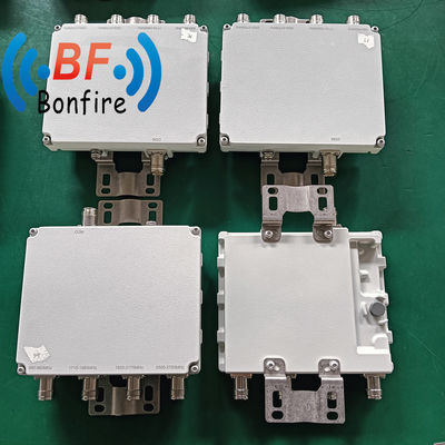 5g コンビナー 698-3800MHz RF ブロードバンド IBs Bts Das RF マルチプレクサーのためのLow Pim Quadplexer