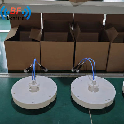 698-4000MHz 双極化 2X2 MIMO 囲みパッチパネルアンテナ OEM/ODM 生産