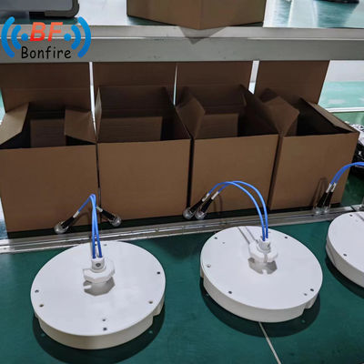 OEM/ODM 1710-2700 3300-4000MHz 3G オリジナルフラットパッチアンテナ RFオムニパッチパネルアンテナ