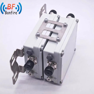 1710-1880/1920-2170/2300-2700MHz RF 低ピムクワッドプレクサー グレークワッドバンドコンバイナー -155dbc