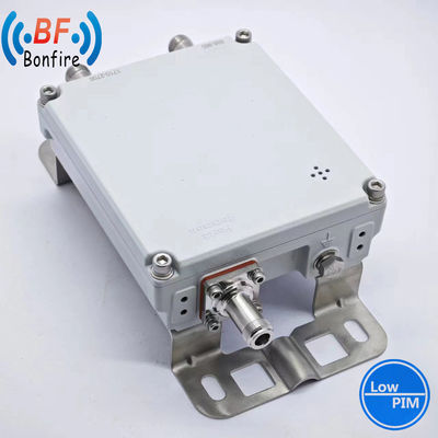 1710-2170MHz 2300-2690MHz 5経路マルチプレクサー RF 4X1ハイブリッドコンビナー