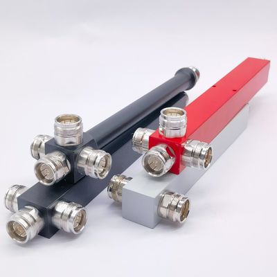 4 Way Low Pim Reactive High Power Splitter 698-3800MHz 4.3-10 F グレー/レッド/ブラック/カスタマイズ