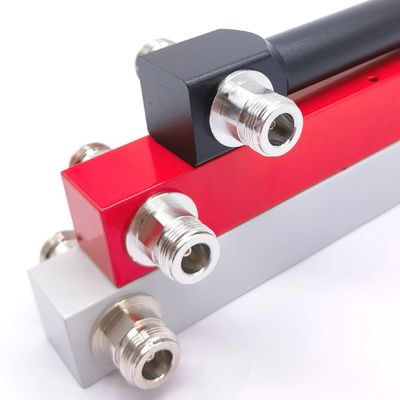 698-4200MHz N-F 2 Way Low Pim 室内・室外 IP65 用の反応性高電源分割器