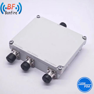 1710-2170MHz 2300-2690MHz ネットワークカバーのための低ピムコンビナー VHF UHFバンドデュプレクサー