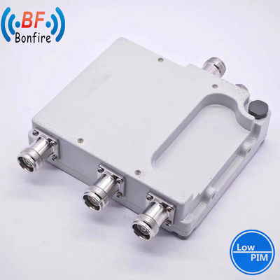 1710-2170MHz 2300-2690MHz ネットワークカバーのための低ピムコンビナー VHF UHFバンドデュプレクサー