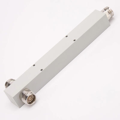 4.3-10 F インターフェイス 698-4000MHz 建物内通信システム用電源分割器