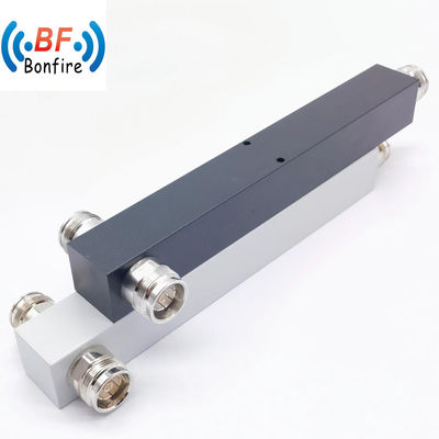 室内/室外 2 方向反応電源分割器 -160dbc IP65 350-3800MHz N 女性 グレー