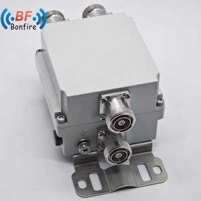 1710-1880 1920-2170 2300-2400 2500-2700MHz トリプレクサー RF 腔CDMA デュプレクサーとコンビナー ディプレクサー