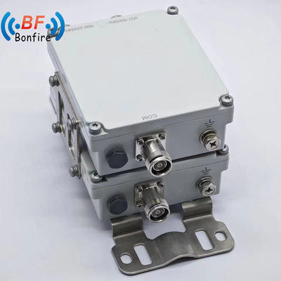 160dbc 300W ディプレクサー 1710-1880 1920-2170 2300-2400 2500-2700MHz RF クワッドプレクサー コンビナー