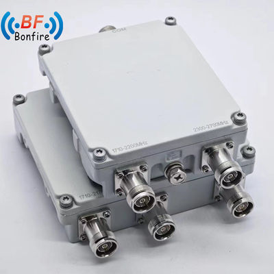 トリプレクサー コンビナー インドール/アウトドア 1710-1880 1920-2170 2300-2400 2500-2700MHz -155dbc 4.3-10-女性コネクタ