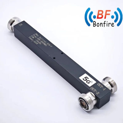 350-3800MHz DIN-F -160dbc IP65 総重量0.510kgの2方向反応電源分割器