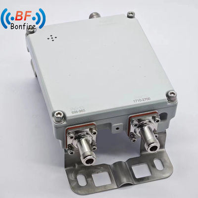 2300-2400 2500-2700MHz 低ピム-150dbc RF トリプレクサー N/4.3-10 コネクタとDIN-F インターフェース
