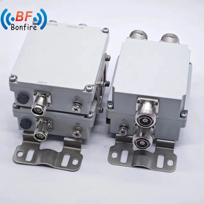 4.3-10f DIN-F N-F 室内/室外 IP65 通信部品用直射 RF トリプレクサー・ディプレクサー コンビナー