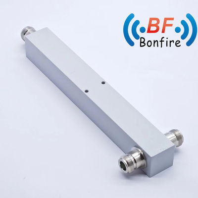 350-3800MHz N 女性 3 Way Power Splitter ローピムダスインターフェース DIN-F/4.3-10-F/DIN-F