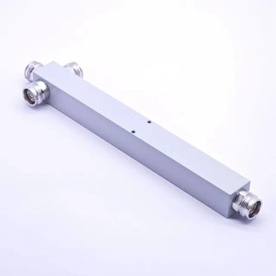 698-4200MHz Pim-160dbc N型コネクタ付き3方向電源分割器 下のデータ表を参照