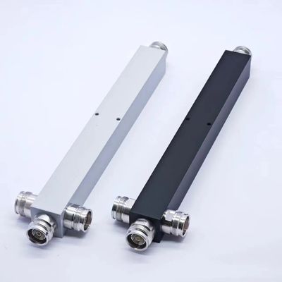 698-4200MHz Pim-160dbc N型コネクタ付き3方向電源分割器 下のデータ表を参照