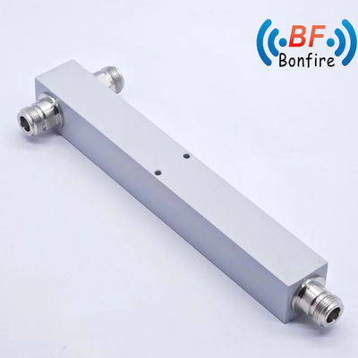 2 Way Low Band 617-4000MHz N OEM/ODMサービス付きの女性用パワースプリッタ パワーディバイダー