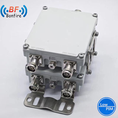 カスタマイズされたLow Pim -155dbc 2300-2400 2500-2700MHz トリプレクサー RF ディプレクサー コンビナー