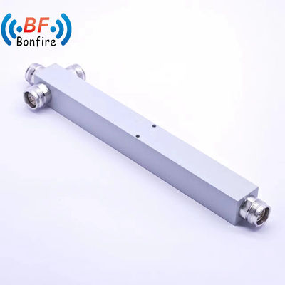 617-4000MHz 3 Way N 女性 IP67 電源分割器/分隔器 ラジオシステム N-F インターフェース