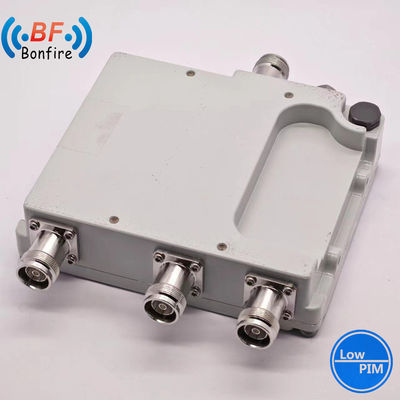 ブラックコンビナー RF VHF 140-174 MHz DAB 210-260 MHz トリプレクサー RF ディプレクサー SMAコネクタ