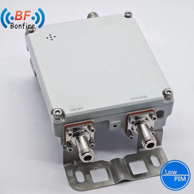 室内・室外 IP65 2500-2700MHz トリプレクサー RF ディプレクサー RF ダブルバンド コンビナー 4.3-10F