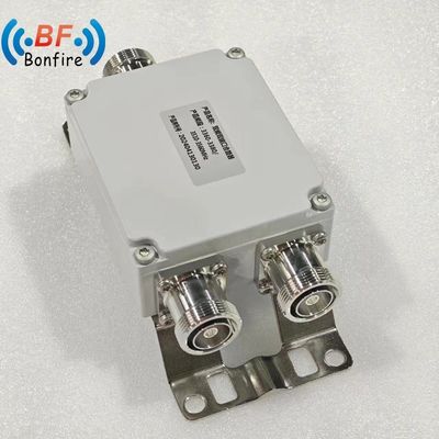200W N型 RF コンビナー RF コアシアル減声器 1710-1880 1920-2170 2300-2400 2500-2700MHz