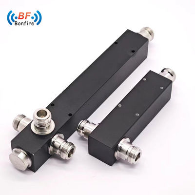12.00cm * 7.00cm * 4.00cm パッケージサイズ 5000~6000MHz 2方向電源分割 N 女性用レーダーシステム