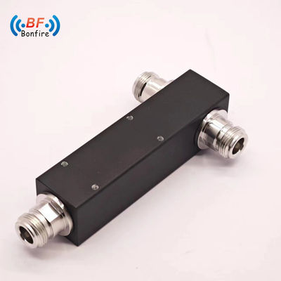 12.00cm * 7.00cm * 4.00cm パッケージサイズ 5000~6000MHz 2方向電源分割 N 女性用レーダーシステム