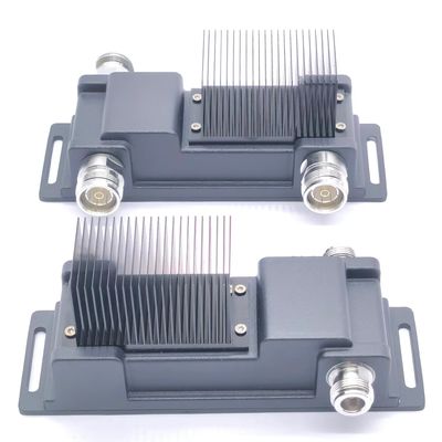 パッケージ 総重量 2,000kg 2 in 1 ハイブリッド コンビナー クープラー 4.3-10 F 内外 IP65