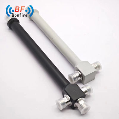 0.510kg グレー 617-4000MHz 2方向 RF パワー スプリッターと SMA-F コネクタ付き パワー ディバイダー