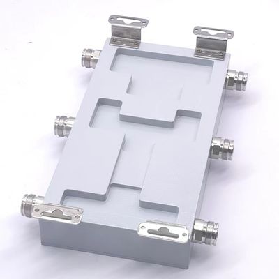 オーダーメイド 698-3800MHz 3 in 3 アウト 無線電信ハイブリッドカップラー 黒