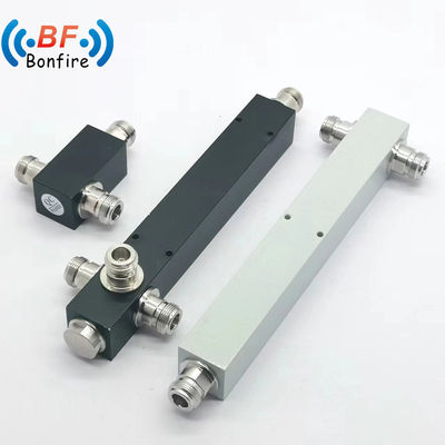 グレー 50W RF 2 Way パワー スプリッタ パワー ディバイダー 698-3800MHz 通信システム用