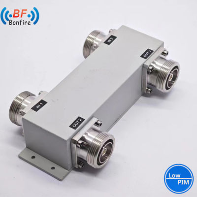 外部IP65 617-3800MHz RF N 女性コネクタ付き受動式ハイブリッドカップラーコンビナー