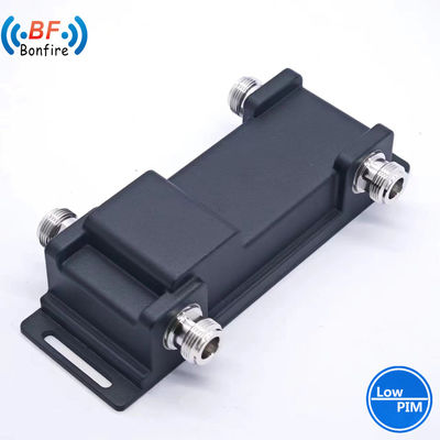 698-4000MHz 3dBハイブリッドカップラー -155dbc 2X2 RFハイブリッドカップラー コンビナー Ibs Bts 1