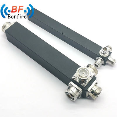 2 Way SMA-Female パワーディバイダー RF パワースプリッタ 350-3800MHz カスタマイズされたパッケージサイズ