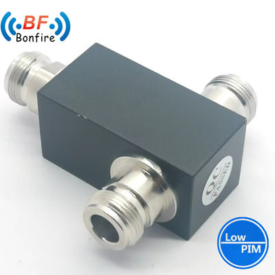UHF 3 方向空洞電源分割器 698-3800MHz 1X4 1X8 3 方向灰色分割器