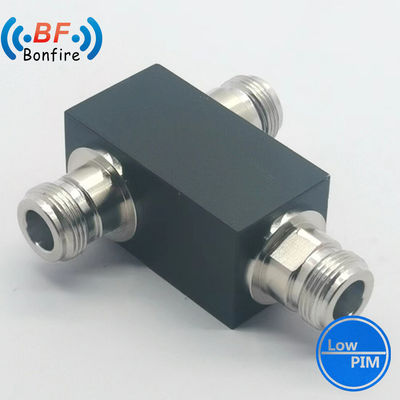 UHF 3 方向空洞電源分割器 698-3800MHz 1X4 1X8 3 方向灰色分割器