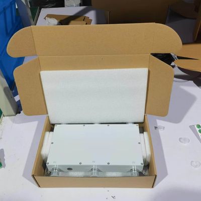 698-3800MHz低ピム低Vswr 3X3 RFハイブリッドコンビナー N DIN 4.3-10コネクタ