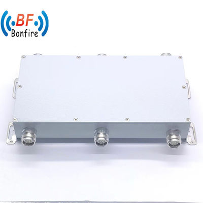 698-4000MHz 3 in 3 out 3X3 3 3 RF 低ピムハイブリッドカップラー シグナルのためのハイブリッドコンビナー