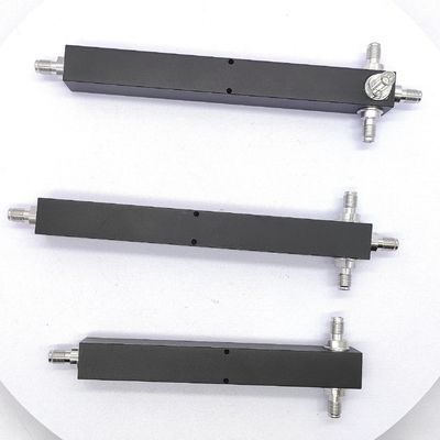2/3/4 Way パワースプリッタ 698-4000MHz Nex10 コンネクタ 5g Das/Ibs シューデータテーブル