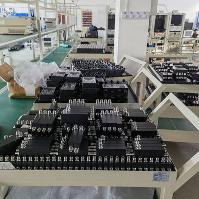 698-3800MHz DIN-F DASネットワークトラブルシューティングソリューションのためのLow Pim Directional Coupler