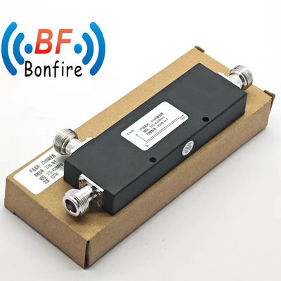 パッケージサイズ 17.00cm * 6.50cm * 2.50cm 698-3800MHz N 女性との方向性カップラー