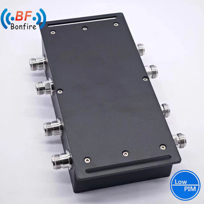 150W 617-3800MHz 4.3-10-IBSプロジェクトのための女性4X4ハイブリッドカップラー組み合わせ器 小サイズ
