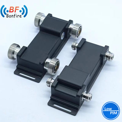 2X2ハイブリッドコンビナー DIN-F/4.3-10-F/N-FインターフェースとPIM -160dbc 617-3800MHz