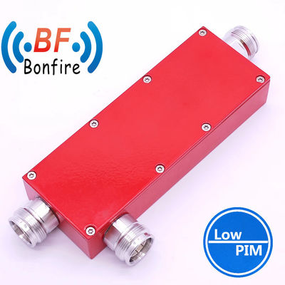 698MHz~3800MHz周波数範囲 300W 0.44dB 低挿入損失空洞方向性カップラー