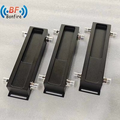 2イン 2アウト コンビナー N-女性 RF 低ピム 698-3800MHz パッケージ 総重量 2,000kg